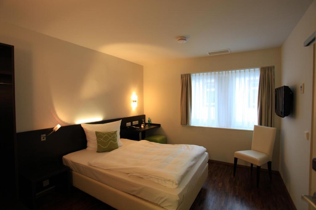 Art Hotel Lauterbach Kaiserslautern Ruang foto